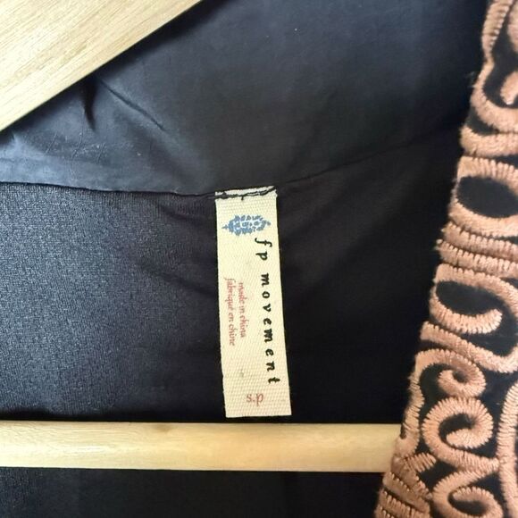 Free People Fp Movement She Fly Embroidered Pullover Hoodie Jacket - Picture 6 of 13